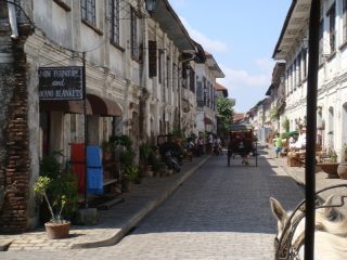 andare da manila a vigan